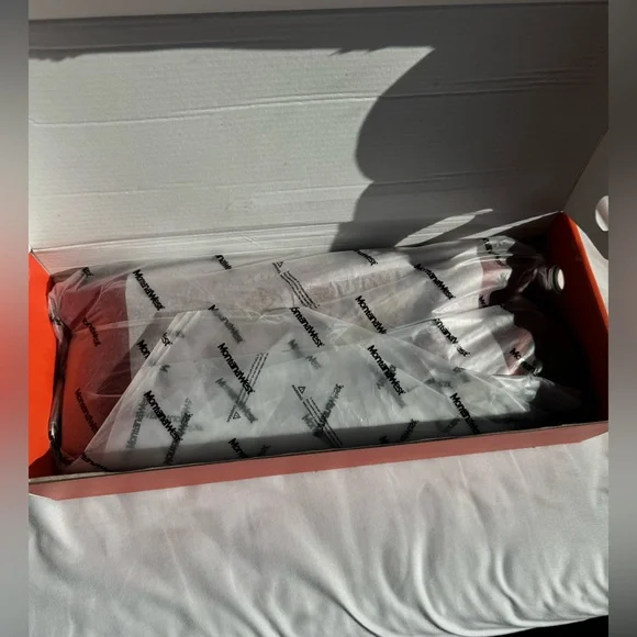 NWT Montana West Hobo Purse♥️♥️ - Picture 2 of 8